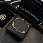 2026年1月31日入荷新品クロムハーツ十字架のブレスレットギフト/誕生日/記念品/アクセサリーxin工場