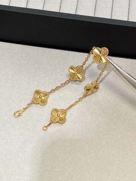 2026年2月1日入荷新品van cleef & arpelsブレスレットギフト/誕生日/記念品/アクセサリーxin工場