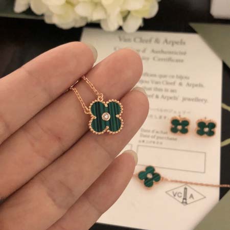 2026年2月1日入荷新品van cleef & arpelsネックレスギフト/誕生日/記念品/アクセサリーxin工場
