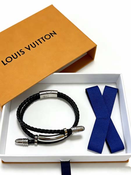 2026年2月3日入荷新品Louis Vuittonブレスレットギフト/誕生日/記念品/アクセサリーxin工場