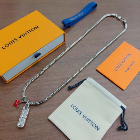 2026年2月3日入荷新品ルイヴィトンネックレスギフト/誕生日/記念品/アクセサリーxin工場