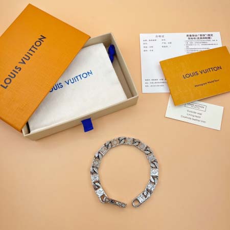 2026年2月3日入荷新品ルイヴィトンブレスレットギフト/誕生日/記念品/アクセサリーxin工場
