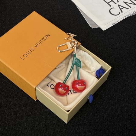 2026年2月3日入荷新品ルイヴィトン キーホルダー ギフト/誕生日/記念品/アクセサリーxin工場