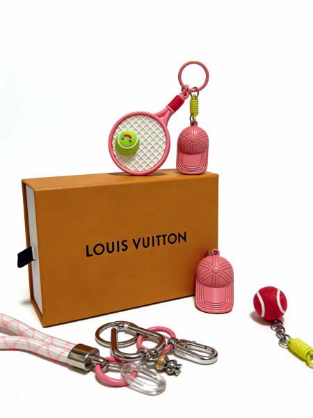 2026年2月3日入荷新品ルイヴィトン キーホルダー ギフト/誕生日/記念品/アクセサリーxin工場