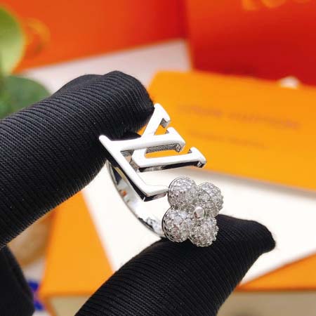 2026年2月3日入荷新品ルイヴィトン指輪ギフト/誕生日/記念品/アクセサリーxin工場