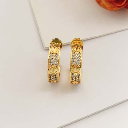 2026年2月3日入荷新品カルティエピアスギフト/誕生日/記念品/アクセサリーxin工場
