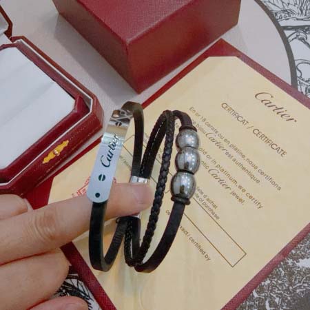 2026年2月3日入荷新品カルティエブレスレットギフト/誕生日/記念品/アクセサリーxin工場