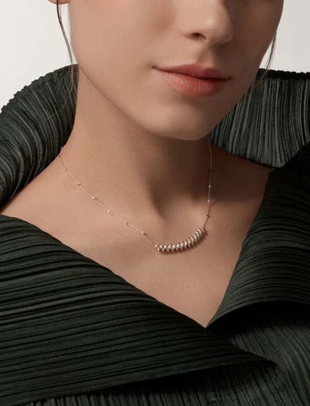 2026年2月3日入荷新品カルティエネックレスギフト/誕生日/記念品/アクセサリーxin工場