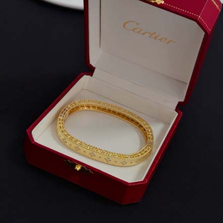 2026年2月4日入荷新品Cartier腕輪/ブレスレットギフト/誕生日/記念品/アクセサリーxin工場