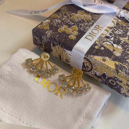 2026年2月5日入荷新品Diorピアスギフト/誕生日/記念品/アクセサリーxin工場