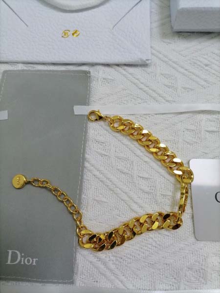 2026年2月5日入荷新品Diorネックレスギフト/誕生日/記念品/アクセサリーxin工場