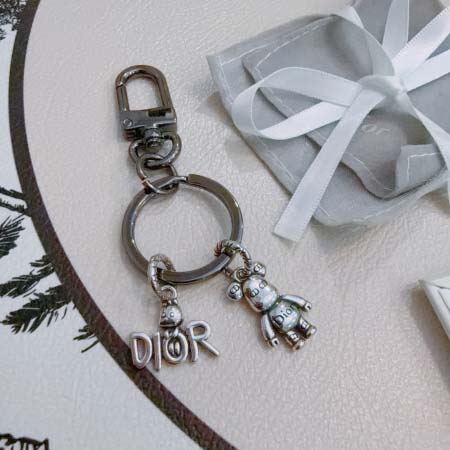 2026年2月5日入荷新品Dior キーホルダー ギフト/誕生日/記念品/アクセサリーxin工場