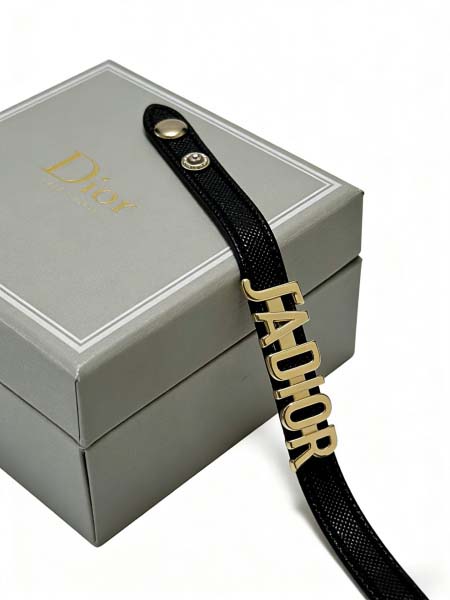 2026年2月5日入荷新品Diorブレスレットギフト/誕生日/記念品/アクセサリーxin工場