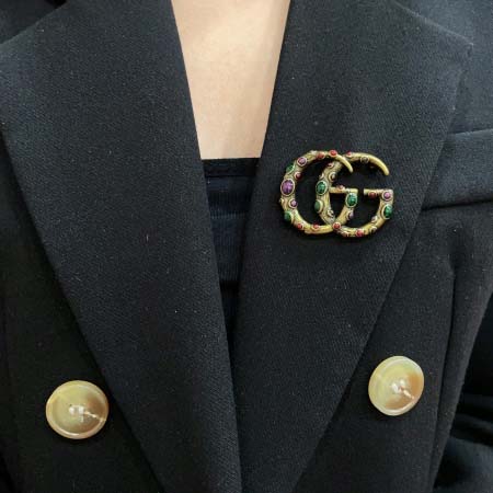 2026年2月5日入荷新品Gucciブローチギフト/誕生日/記念品/アクセサリーxin工場