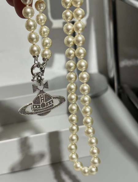 2026年2月5日入荷新品Vivienneネックレスギフト/誕生日/記念品/アクセサリーxin工場