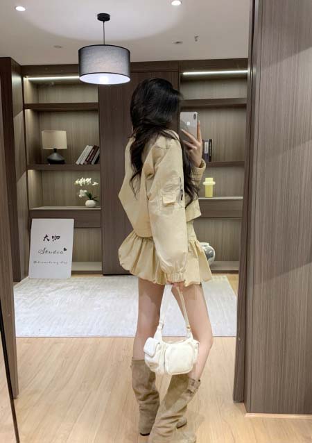 2026年2月26日入荷早春新作 miumiuセットファッション/誕生日プレゼント/贈り物 can工場