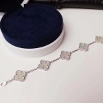 2026年2月1日入荷新品van cleef & arpelsブレスレットギフト/誕生日/記念品/アクセサリーxin工場