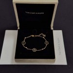 2026年2月1日入荷新品van cleef & arpelsブレスレットギフト/誕生日/記念品/アクセサリーxin工場