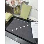 2026年2月1日入荷新品van cleef & arpelsブレスレットギフト/誕生日/記念品/アクセサリーxin工場