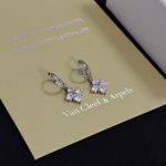 2026年2月1日入荷新品van cleef & arpelsピアスギフト/誕生日/記念品/アクセサリーxin工場