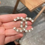 2026年2月2日入荷新品シャネルブローチギフト/誕生日/記念品/アクセサリーxin工場