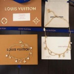 2026年2月3日入荷新品Louis Vuittonネックレスギフト/誕生日/記念品/アクセサリーxin工場