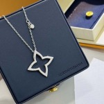 2026年2月3日入荷新品Louis Vuittonネックレスギフト/誕生日/記念品/アクセサリーxin工場