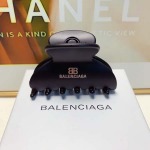 2026年2月3日入荷新品Balenciagaヘアピンギフト/誕生日/記念品/アクセサリーxin工場