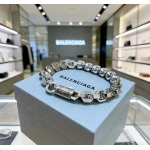 2026年2月3日入荷新品Balenciagaブレスレットギフト/誕生日/記念品/アクセサリーxin工場