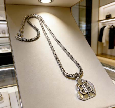 2026年2月3日入荷新品Balenciagaネックレスギフ...