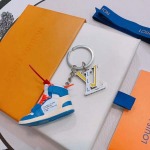 2026年2月3日入荷新品ルイヴィトン キーホルダー ギフト/誕生日/記念品/アクセサリーxin工場