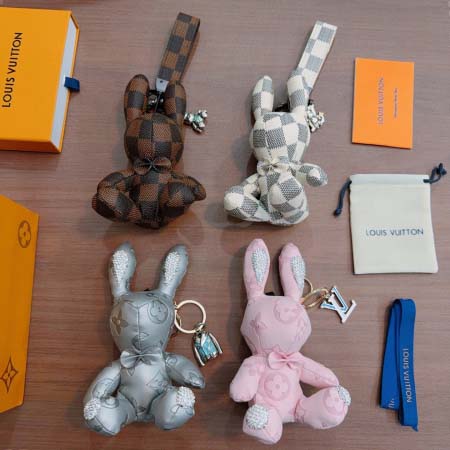 2026年2月3日入荷新品ルイヴィトン キーホルダー ギフト...