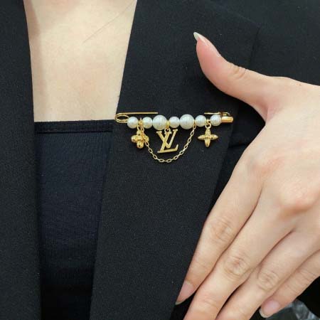 2026年2月3日入荷新品ルイヴィトンブローチギフト/誕生日...