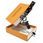 2026年2月3日入荷新品ルイヴィトン キーホルダー ギフト/誕生日/記念品/アクセサリーxin工場