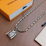 2026年2月3日入荷新品ルイヴィトンネックレスギフト/誕生日/記念品/アクセサリーxin工場