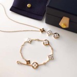 2026年2月3日入荷新品ルイヴィトンネックレスギフト/誕生日/記念品/アクセサリーxin工場