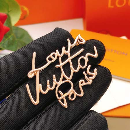 2026年2月3日入荷新品ルイヴィトンブローチギフト/誕生日...