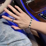 2026年2月3日入荷新品ルイヴィトンギフト/誕生日/記念品/アクセサリーxin工場