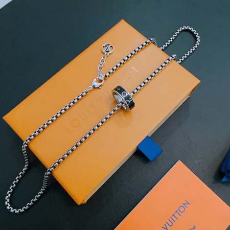 2026年2月3日入荷新品ルイヴィトンネックレスギフト/誕生...