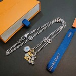 2026年2月3日入荷新品ルイヴィトンネックレスギフト/誕生日/記念品/アクセサリーxin工場
