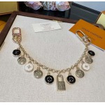 2026年2月3日入荷新品ルイヴィトン キーホルダー ギフト/誕生日/記念品/アクセサリーxin工場