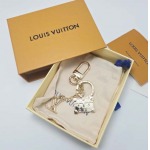 2026年2月3日入荷新品ルイヴィトン キーホルダー ギフト/誕生日/記念品/アクセサリーxin工場
