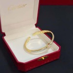 2026年2月3日入荷新品カルティエ腕輪/ブレスレットギフト/誕生日/記念品/アクセサリーxin工場