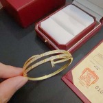 2026年2月3日入荷新品カルティエブレスレットギフト/誕生日/記念品/アクセサリーxin工場