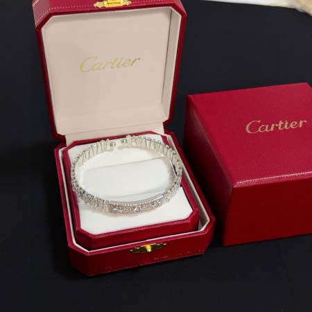 2026年2月3日入荷新品カルティエ腕輪/ブレスレットギフト...