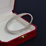 2026年2月4日入荷新品Cartier腕輪/ブレスレットギフト/誕生日/記念品/アクセサリーxin工場