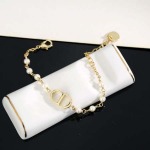 2026年2月5日入荷新品Diorブレスレットギフト/誕生日/記念品/アクセサリーxin工場