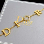 2026年2月5日入荷新品Diorブレスレットギフト/誕生日/記念品/アクセサリーxin工場