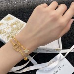 2026年2月5日入荷新品Diorブレスレットギフト/誕生日/記念品/アクセサリーxin工場