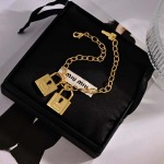 2026年2月5日入荷新品miumiuブレスレットギフト/誕生日/記念品/アクセサリーxin工場